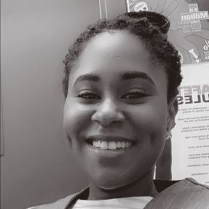 Meet your Posher, Selena